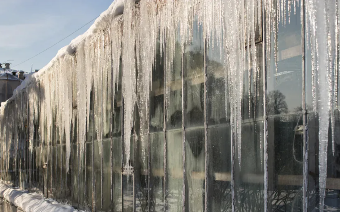 How To Prevent Roof Damage During the Freeze-Thaw Cycle