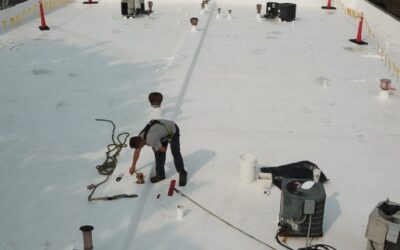 What Should Be Included in a Commercial Roof Maintenance Plan?